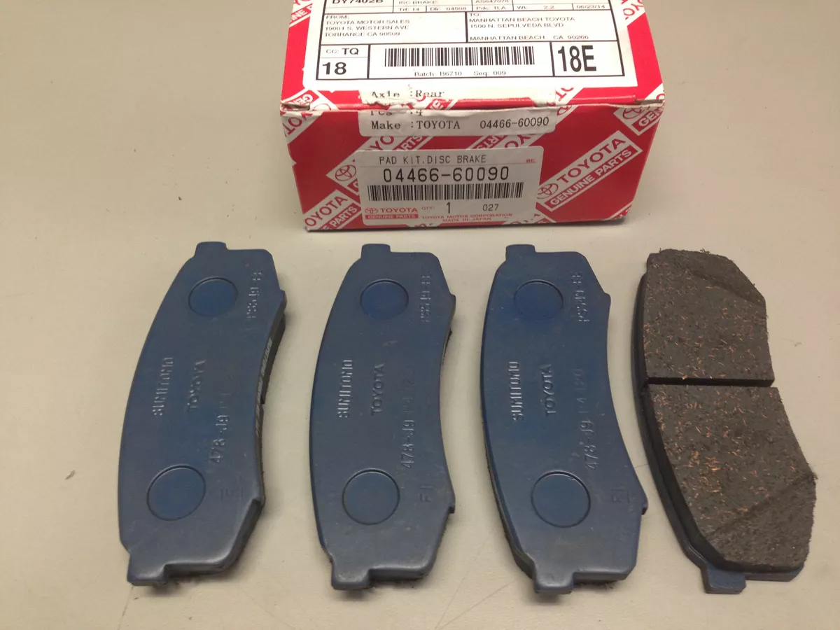 07 14 FJ CRUISER 03 09 4RUNNER Rear Brake Pads NEW Toyota OEM 04466 60090