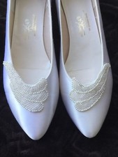Vtg Special Occasions By Saugus Shoe White Satin with beads Sz. 10 1/2, heel1  
