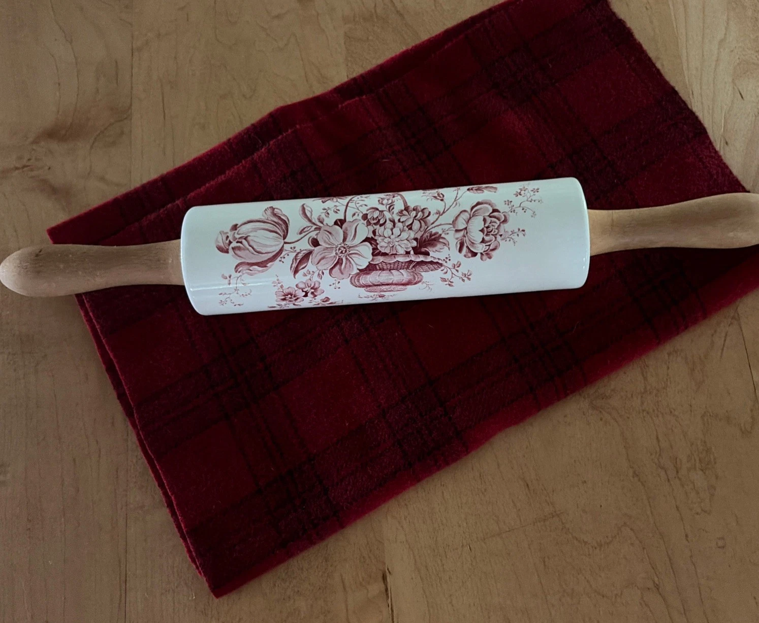 Royal Crownford Staffordshire Rolling Pin Charlotte Pattern Red Transferware EUC