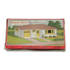 PLASTICVILLE O/S GAUGE RANCH HOUSE TURQUOISE 1603