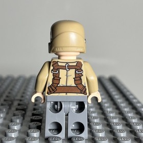LEGO Resistance Trooper Minifigure from Star Wars Transport sw0720 75140 - 2E