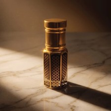 Cambodian Oud Perfume Oil Quarter Tola Unisex Arabic Oriental Fragrance Attar