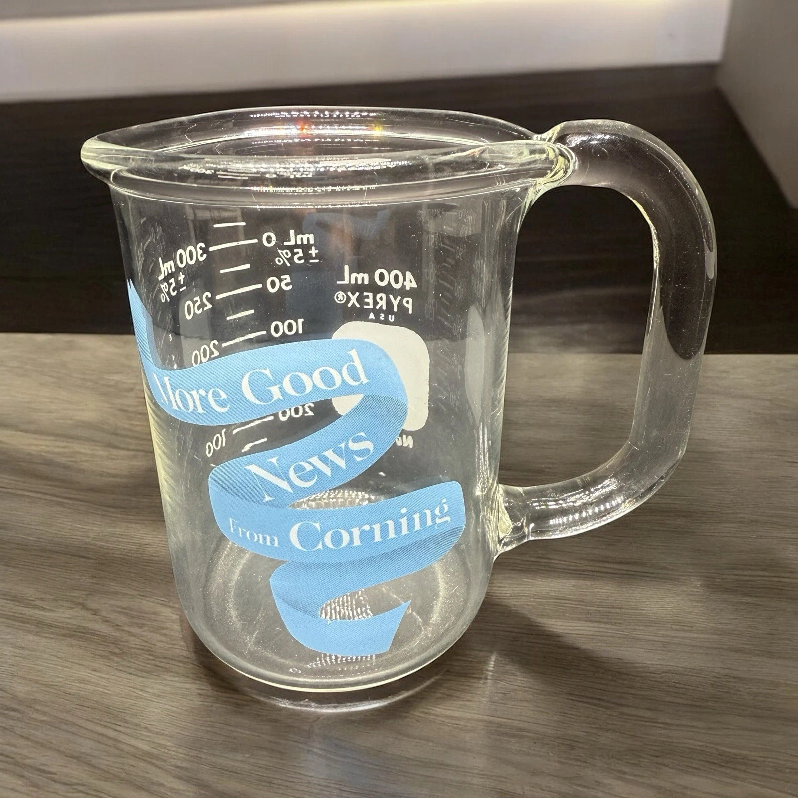 Pyrex Corning 400mL Glass Beaker With Handle Measuring More Good News Ribbon VTG