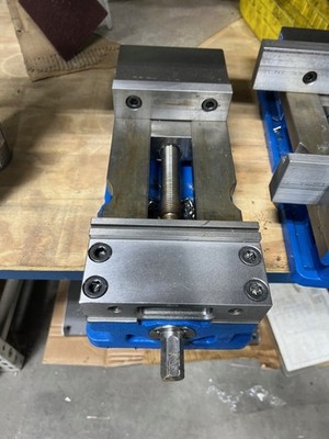 Kurt Machine Vise Reverse Stationary Base 6'' Jaw Width X 9'' Jaw Opening HD691