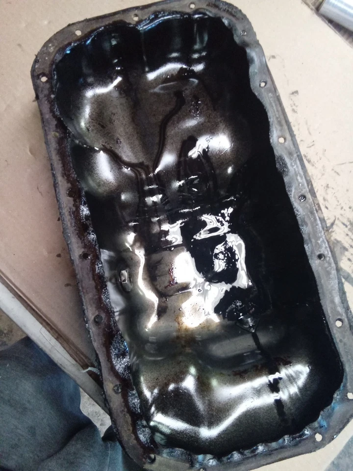 Cacerola de aceite Mazda B2200 2.0 Fe B2000 626 Foto 4 de 4