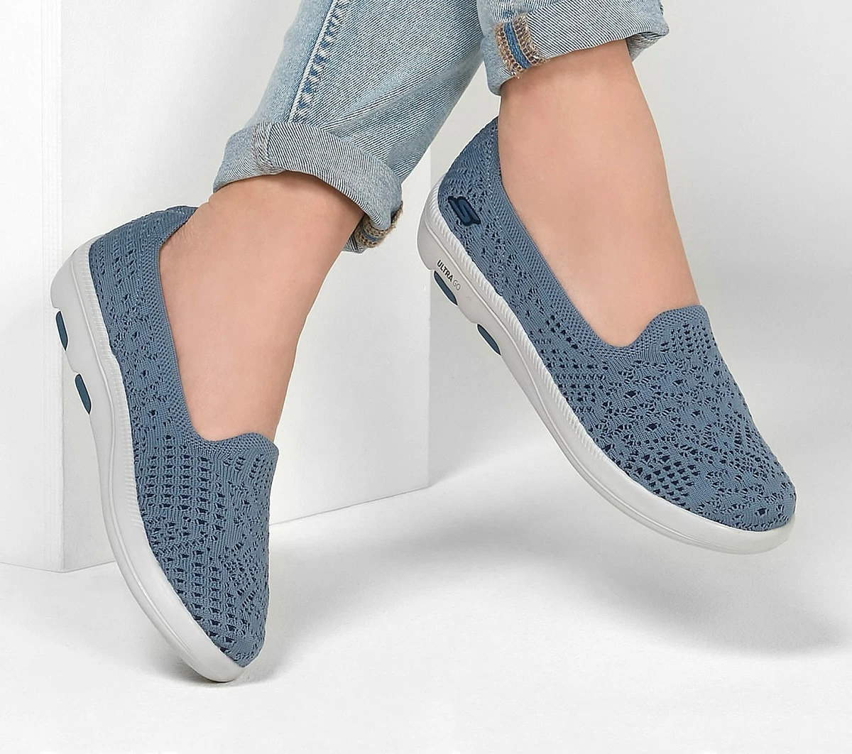 Skechers go walk crochet slip cheap on trainer
