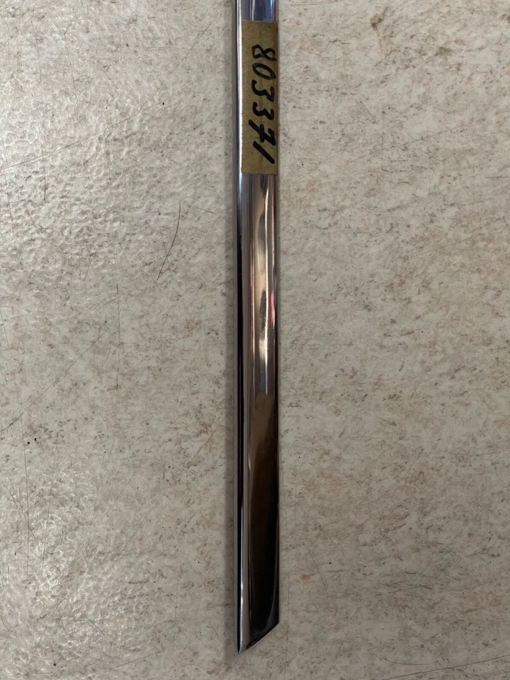 GENUINO TRIUMPH 803371 Cromo Techo Trasero Moldura, LH Trasero Herald 948 Sedán Foto 3 de 4