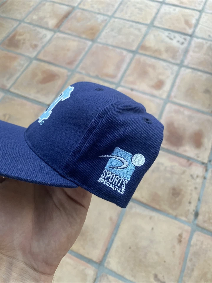 NCAA Carolina del Norte Tarheels Lana Snapback Sombrero Deportes Especialidades Juventud Foto 3 de 4