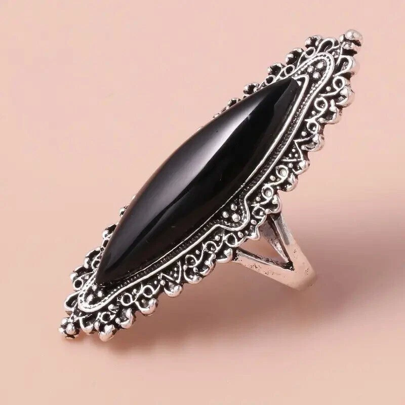 Anillo banda turquesa simulada ovalada enchapada en oro blanco estilo vintage para mujer Foto 3 de 4