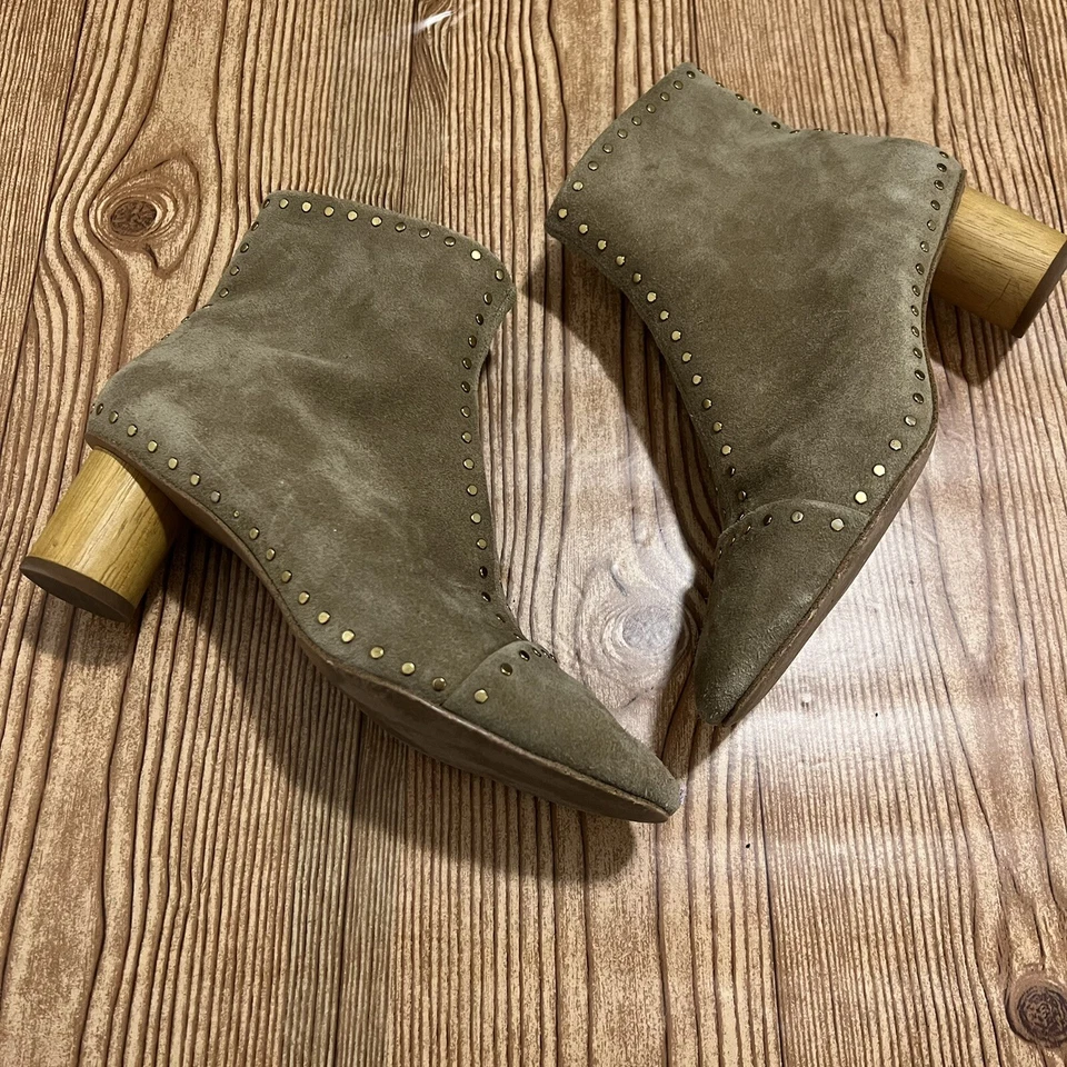 Rebecca Minkoff Amaira Military Gold Flat Stud Beige Sand Tan Wood Cylinder Heel - Image 2 of 4