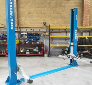 2 Post Car Lift 8000lb Capacity Auto Car Heavy Duty Lift Hoist 220V