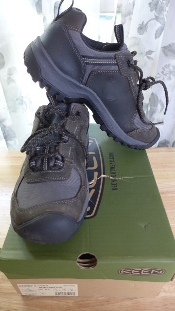 Scarpe sneakers da lavoro uomo KEEN atletiche 9 5M verdi impermeabili Hoke AllTerrain nuove con scatola