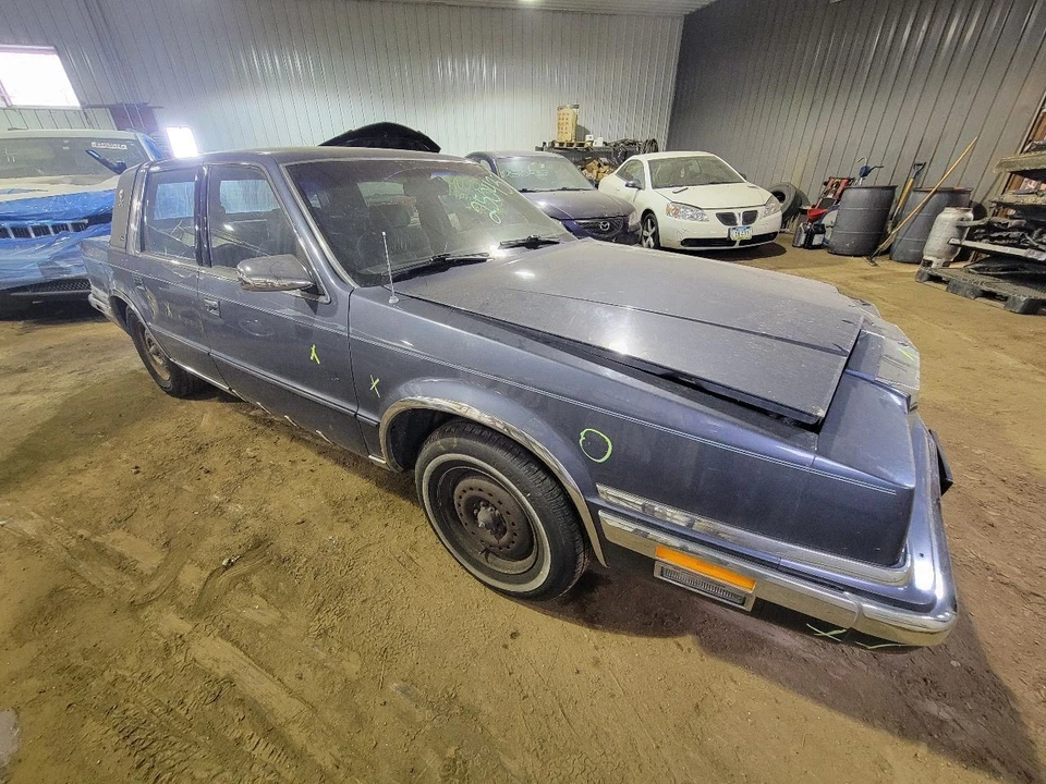 Driver Left Headlight Fits 88-91 NEW YORKER (FWD) 2068572 - Image 3 of 4