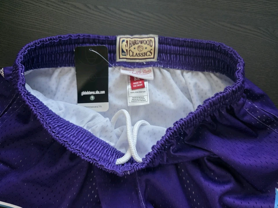 Винтажные баскетбольные сетчатые шорты Mitchell & Ness Utah Jazz размер M NBA фиолетово-белые - Изображение 4 из 4