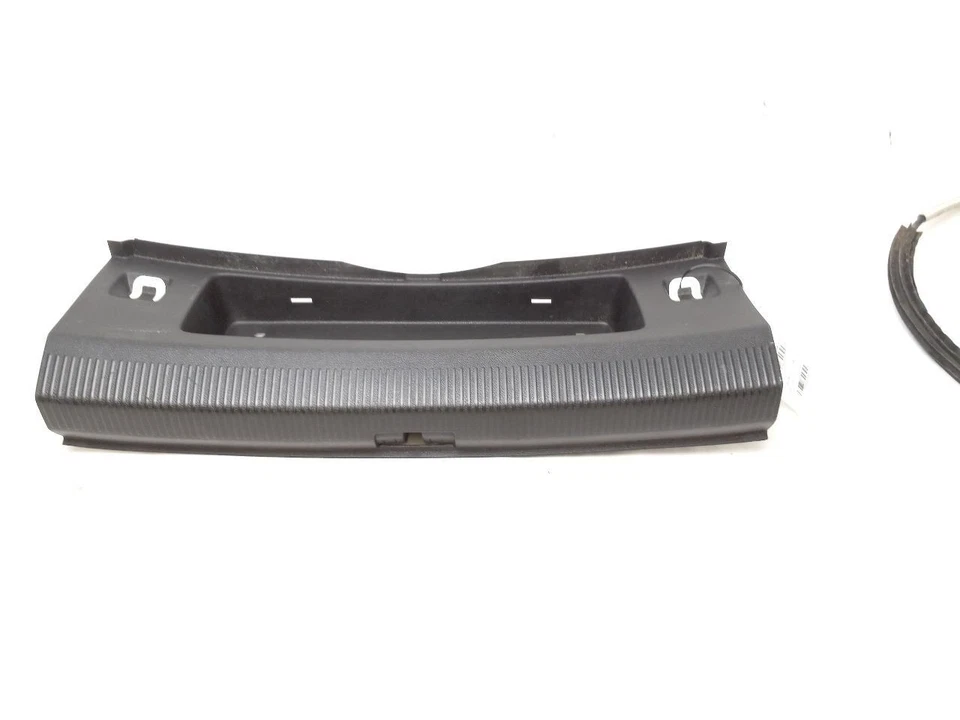 Borde de cierre de umbral para VOLKSWAGEN JETTA 2008-2010 OEM 1K5863459M Foto 4 de 4