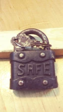 vintage/antique SAFE padlock w/key  works good