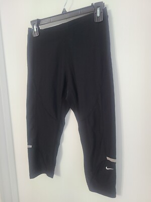 nike short leggings with pockets
