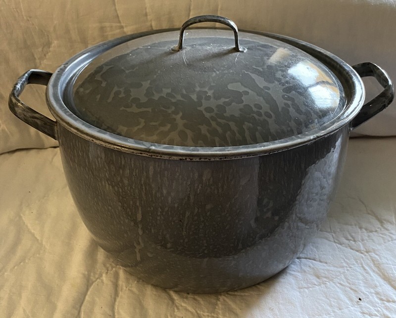 Large Vintage Gray Graniteware Stock, Soup or Canning Pot with Lid  7.5" x 11.5”