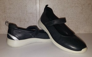 ecco danish design white