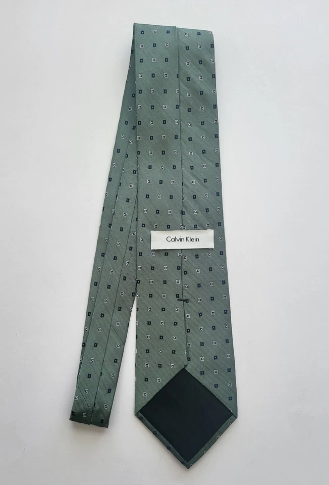 Corbata de cuello largo para hombre Calvin Klein 100 % seda verde azul blanco estampado geométrico Foto 3 de 4