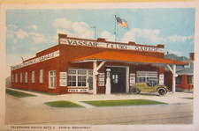 1922 F. H. LYNCH, SINCLAIR Garage, DENVER, CO. Linen color pc 5.5 x 3.5