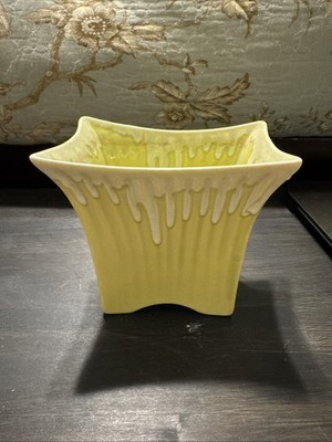 Vintage Marietta Modern M-104 Rectangular Fluted Yellow Planter