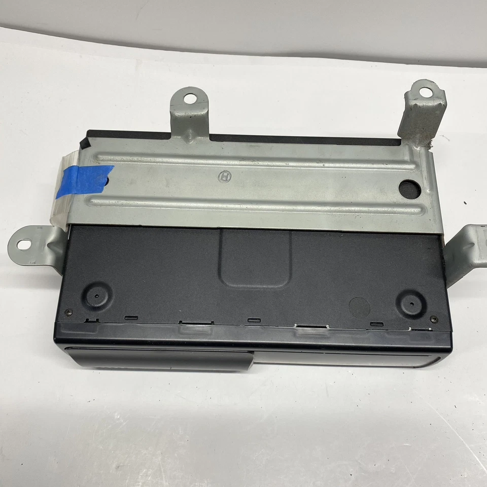 10 Disc Car CD Changer 2004 Jeep Grand Cherokee p/n P56042129A1 - Image 2 of 4