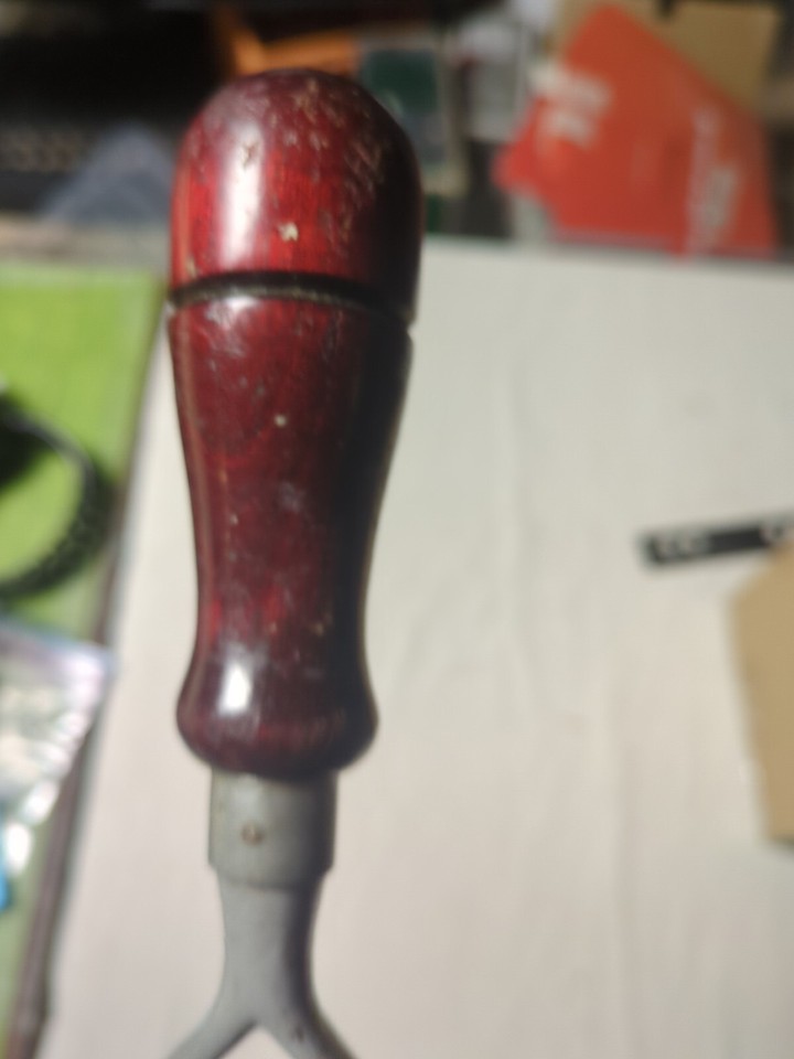 VINTAGE CRAFTSMAN No. 1071 EGGBEATER STYLE HAND DRILL U.S.A.. W/Bits