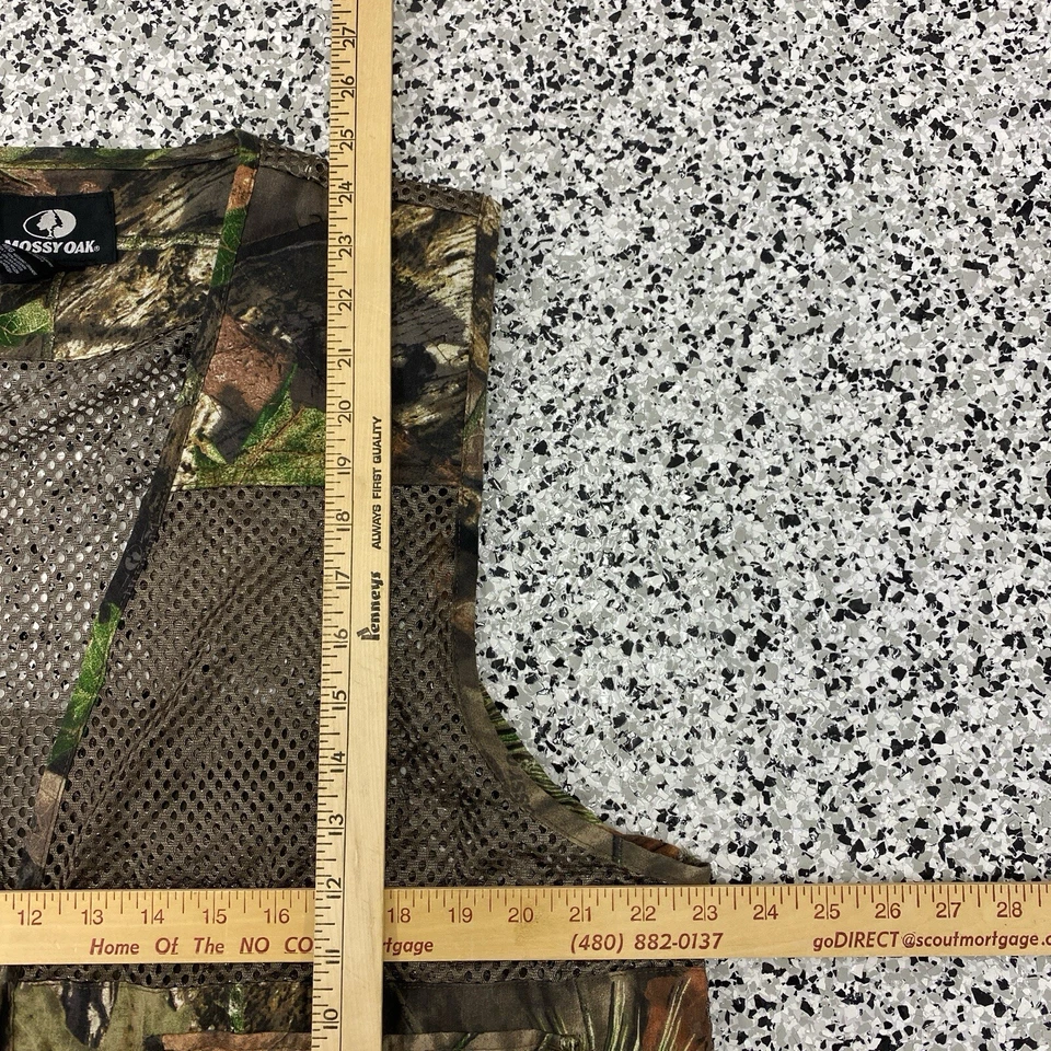 Mossy Oak Camouflage Size M/L Hunting Vest Pockets - Image 4 of 4