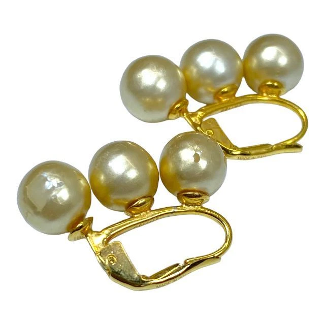 Celine dot pearl earrings sale