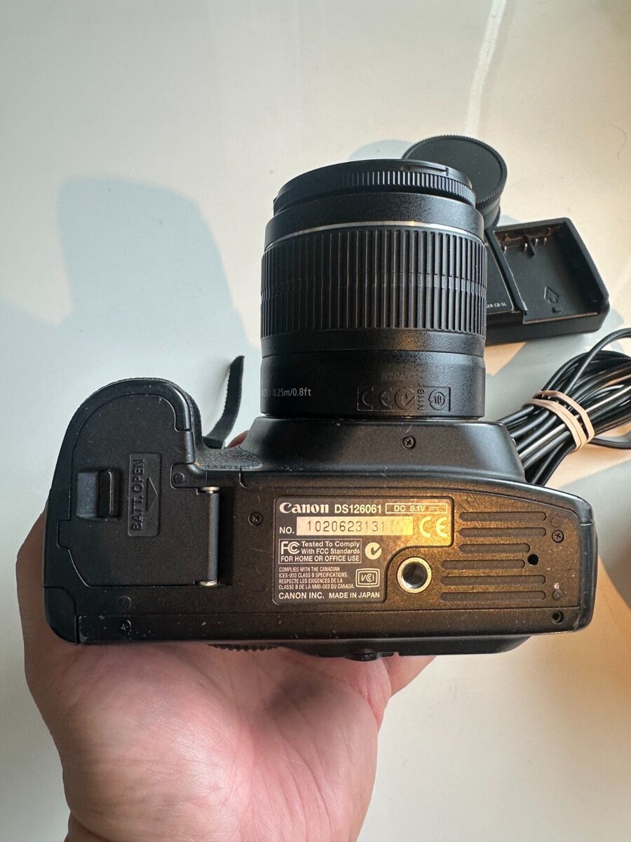 Canon EOS 20D DSLR w/18-55mm f/3.5-5.6 Lens, Battery Canon EOS 20D DSLR w/18-55mm f/3.5-5.6 Lens, Battery