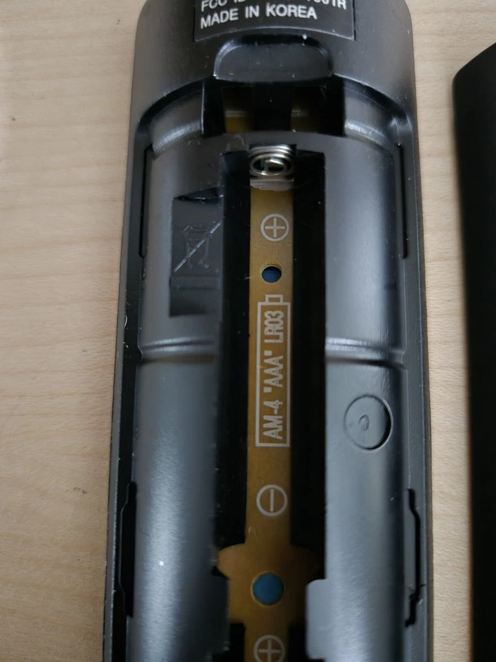 VUDU 电影和电视遥控器 RS-T1 — 第 4/4 张图片