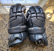 New 'other' STX Stallion 300 Lacrosse Gloves Size S 10" Black