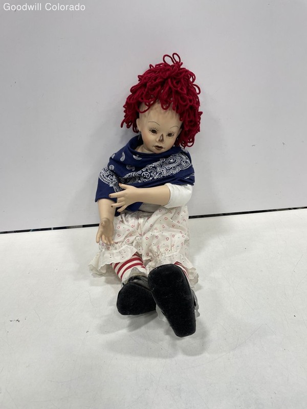 Tashie Linda Burton 2006 Doll Red Yarn Hair Blue Bandana Cloth Porcelain 21