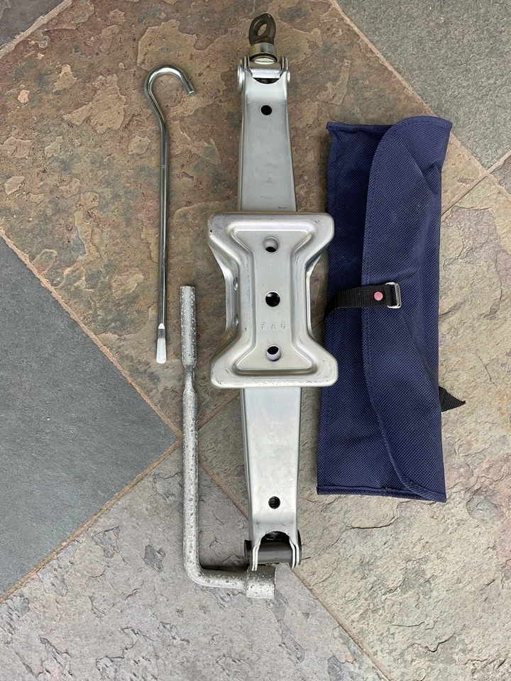 Juego de gatos de neumáticos con herramientas 12-13-14-15-16-17-18-19-20-21 Honda C-RV CRV Foto 3 de 4