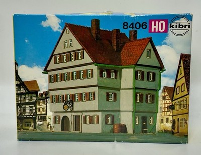 Vintage Ho Kibri Model Building B-8406