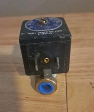 Dema 41-9D-1 401P Brass 24V Solenoid Valve 1/4 NPT 50/60HZ 10W Used