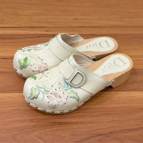 Rare sabots mules vintage CD Christian Dior brodé fleurs cuir taille 38