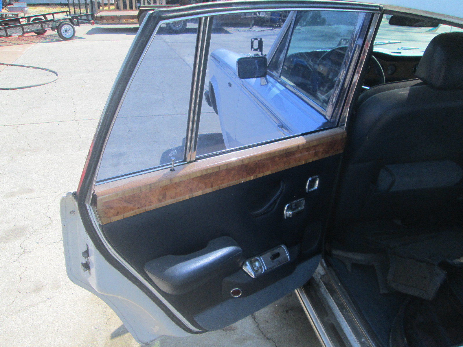 Rolls Royce Silver Shadow II 1980 - LH Rear Door Shell 