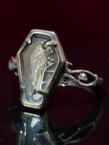 Anello rosa bara - alternativa occulta goth punk trasparente - Foto 2 di 4