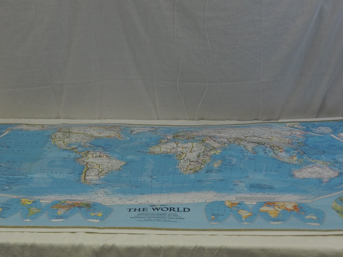 VTG Map National Geographic ENDANGERED EARTH Folded World Wall Map