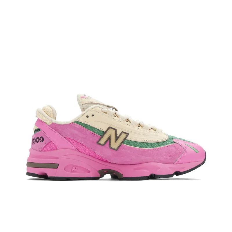 New Balance 1000 Real Pink Sandstone Shock absorption and