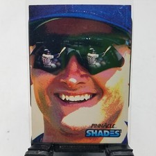 1992 Pinnacle 307 Chuck Knoblauch Minnesota Twins Shades Baseball Card