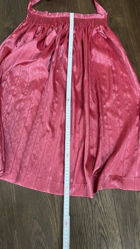 Tolle Schürze Dirndl ✨ Gottseidank ✨ Gr. 40 auch 38 und 42 pink rot glänzend - Bild 3 von 5