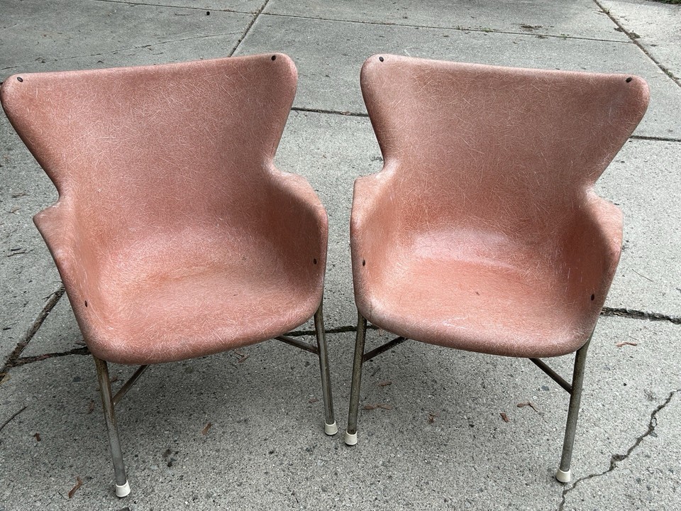 Pair of Mid Century Sculptural Fiberglass Chairs Flared Back Atomic MCM