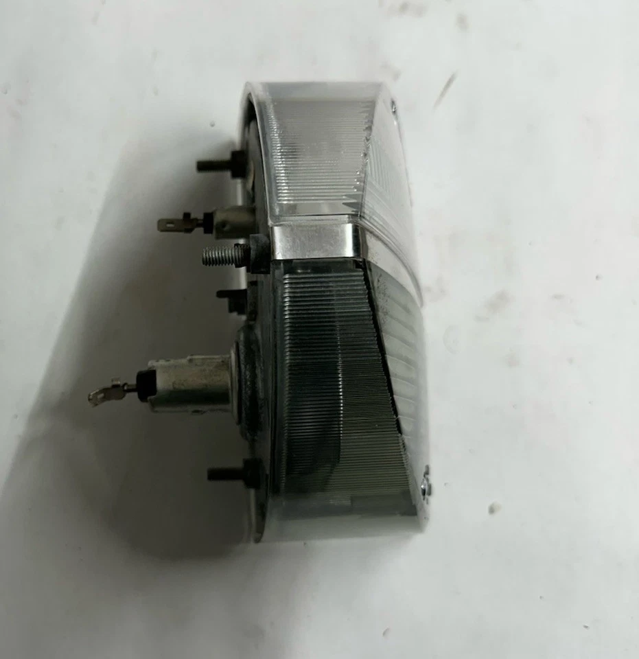 TRIUMPH STAG MODELOS ITALIANOS L/H/F LÁMPARA LATERAL E INTERMITENTE (LENTES TRANSPARENTES) Foto 4 de 4