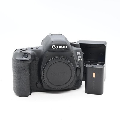 Canon EOS 5D Mark IV 30.4MP DSLR Camera Body #640