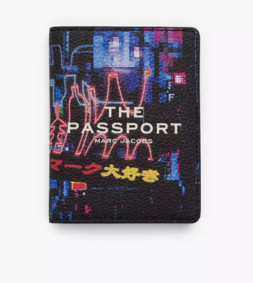 MARC JACOBS The City Passport Case Tokyo Pebble Leather Limited City Capsule 