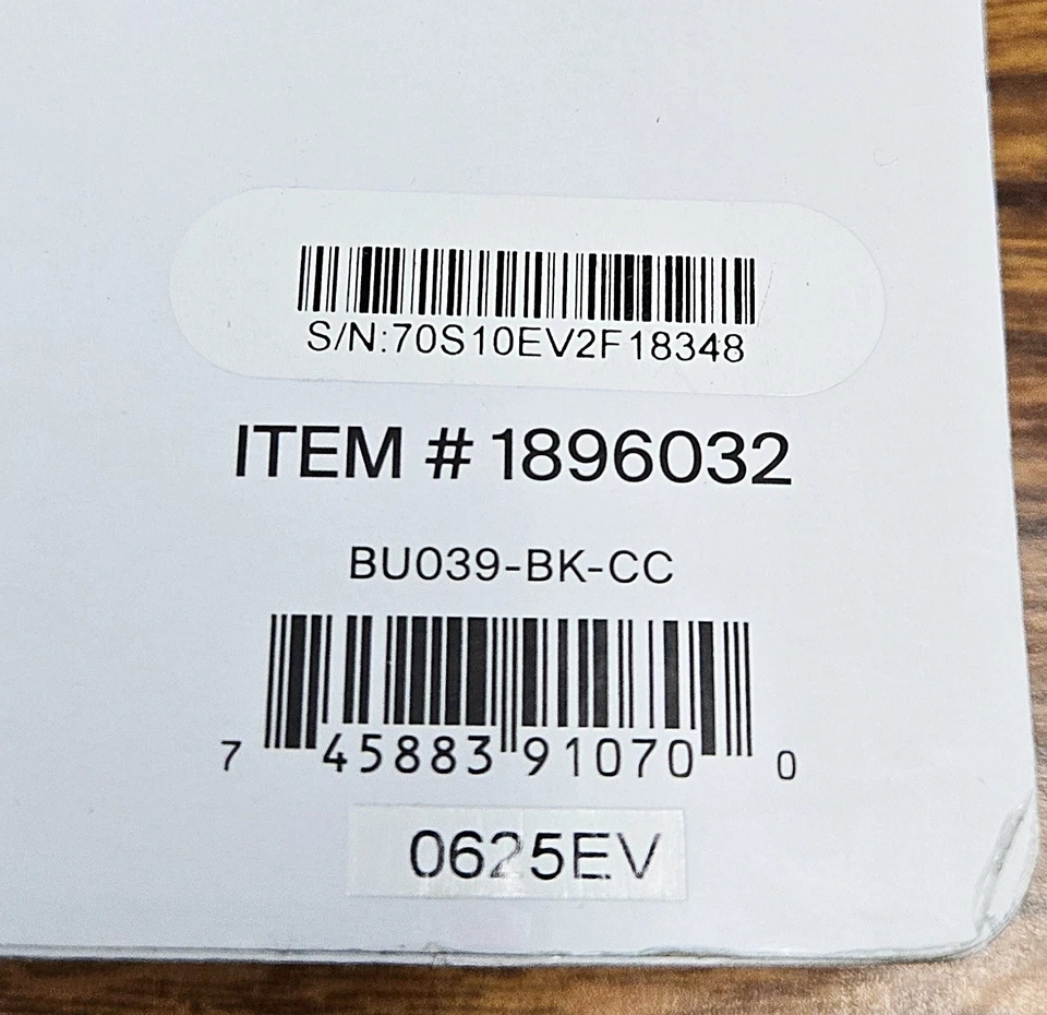 Belkin BoostCharge Pro 2in1 Magnetic Charging Travel Pad with Qi2 15W BU039 - Image 3 of 3