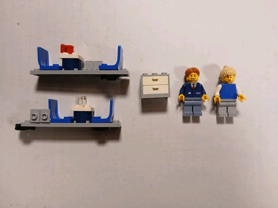 LEGO RC Train: passenger car only from Emerald Night 10194. HTF. See description - Image 2 of 4